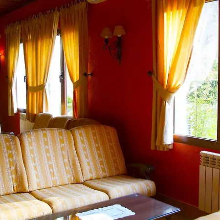 Hotel Paraiso De Bujaraiza 3*